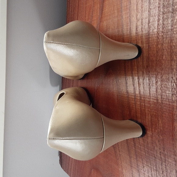 Etienne Aigner Gold Metallic Leather Heels Pumps Size 9.5 - Picture 5 of 8